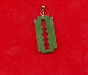 JADE RAZOR BLADE WITH BALE "INTRESTING ITEM" - Picture 1 of 1