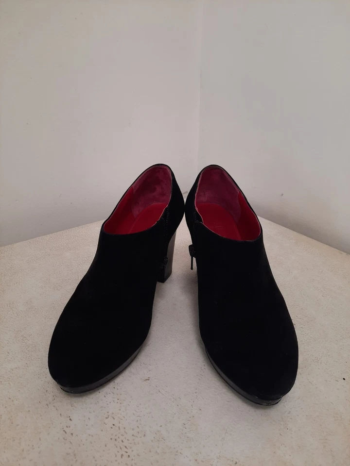 Zapatos de presa para mujer Zapatos o botas de tacón de presa Foto 1 de 1