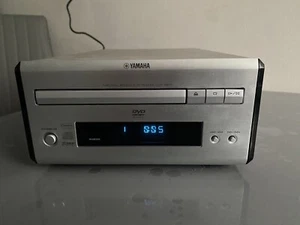 Yamaha DVD-E810 Player - Bild 1 von 3