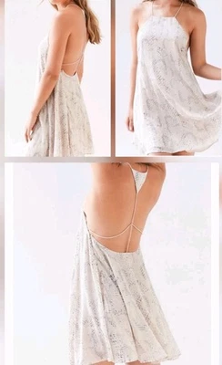 Vestido de Terciopelo Urban Outfitters SILENCE + NOISE A Line Estampado de Serpiente Talla S Foto 1 de 4