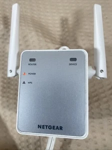 NETGEAR EX2700 N300 Mbps WiFi Range Extender Excellent Condition TESTED - Picture 1 of 8
