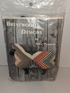 Brentwood Designs "Lambchop" Alice Peterson Needlepoint Pillow Kit Persian Wool - Picture 1 of 6
