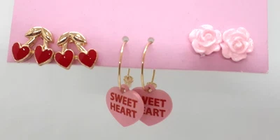 PENDIENTES CORAZÓN TARGET 'BE SWEET' 3 PARES ORO ROSA TACHUELA COLGANTE SIN NÍQUEL NUEVOS Foto 1 de 3