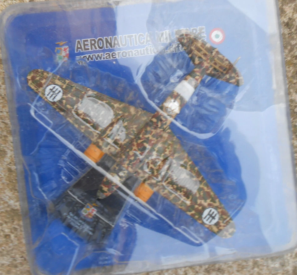 N 27) AERONAUTICA MILITARE FIAT BR 20 CICOGNA      SCALA 1144  - Immagine 1 di 1