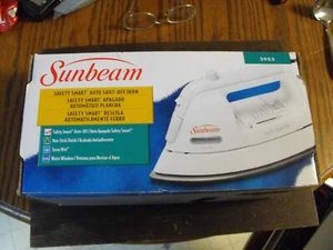 Sunbeam Safety Smart Auto Shut Off Non Stick Finish Model 3953 - Picture 1 of 6