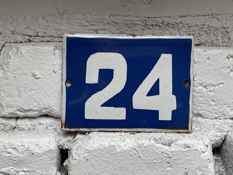 Number 24 Vintage Enamel House Numbers Made in Europe Room Hotel FREE POSTAGE Cover