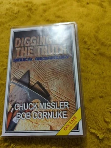 Digging Up The Truth Biblical Archaeology Chuck Missler Audiobook on 2 Cassettes - Foto 1 di 3