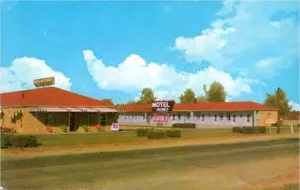 Defiance Ohio 1960s Postcard Motel Westwood - Picture 1 of 2