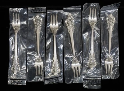 Lote de 6 Tenedores Wallace GRAND BARROCO Plata Esterlina Cóctel Mariscos Paquete Nuevo Foto 1 de 4