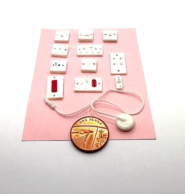 DINKY DELIGHTS Puppenhaus Miniatur - 3D Schalter und Steckdosen - (DD348 - DD359) - P+P kombiniert