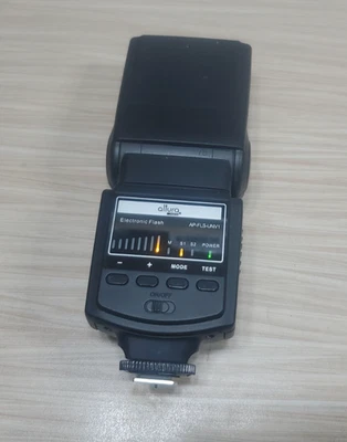 Altura Photo AP-FLS-UNV1 Electronic Shoe Mount Camera Flash - Tested & Working - Image 1 of 3