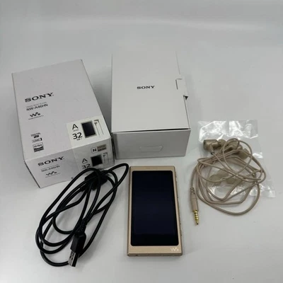 Sony NW-A46 HN Walkman Digital Music Media Player Audio 32GB MP3 Gold Hi-Res - Imagen 1 de 4