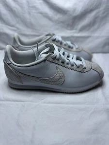 Nike Classic Cortez Premium Pure Platinum 905614-001 W Sz 8.5Snake Print White - Picture 1 of 16