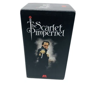 La caja VHS de Pimpinela Escarlata de 3 cintas - Imagen 1 de 9