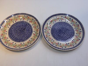Bolaslawiec Polen Paar Speiseteller, Sterne und Blumenmuster - Bild 1 von 4