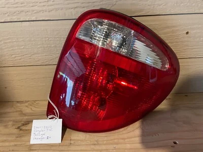 Chrysler Town & Country 2001 2002 2003 minivan luz trasera pasajero derecho Foto 1 de 2