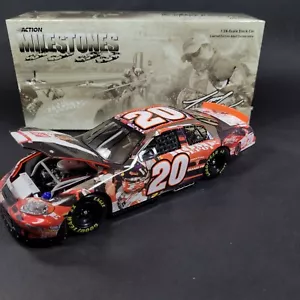 1:24 Tony Stewart #20 Milestones Rookie of the Year Chevy Monte Carlo 2005 - Picture 1 of 5