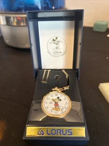 Reloj Bolsillo Mickey Cuarzo Disney Lorus De Colección - Con Estuche #4 - Imagen 1 de 4