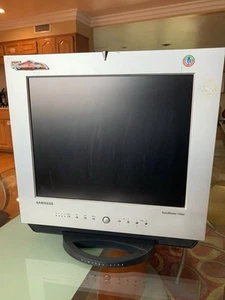 RARE Samsung SyncMaster 170MP LCD Monitor TV Tuner Retro Gaming Computer Display - Picture 1 of 5