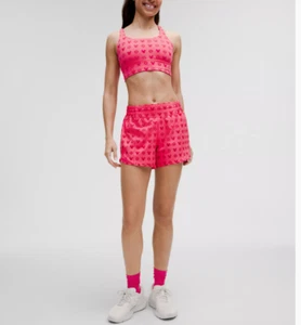 Disney X Lululemon Hotty Hot High-Rise Short 4" Edición Limitada Rosa - Imagen 1 de 3
