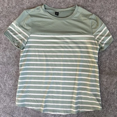 Top Shein Curve Mujer XL Verde Rayas Manga Corta Poliéster Muy Suave Foto 1 de 4