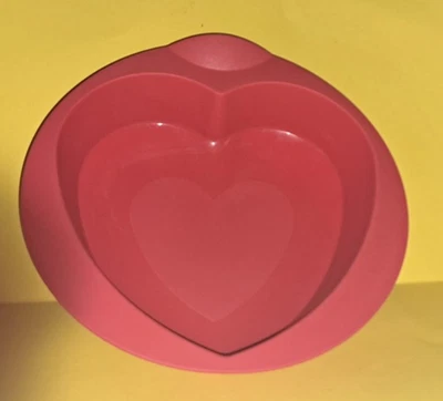 original Tupperware Silikon Herz Backform # 5186A-1 | ungenutzt | rot - Bild 1 von 3