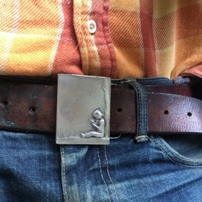 DE COLECCIÓN AÑOS 70 NIÑA FLORES niño floral ÁRBOL naturaleza bergamota latón hebilla de cinturón Foto 1 de 4