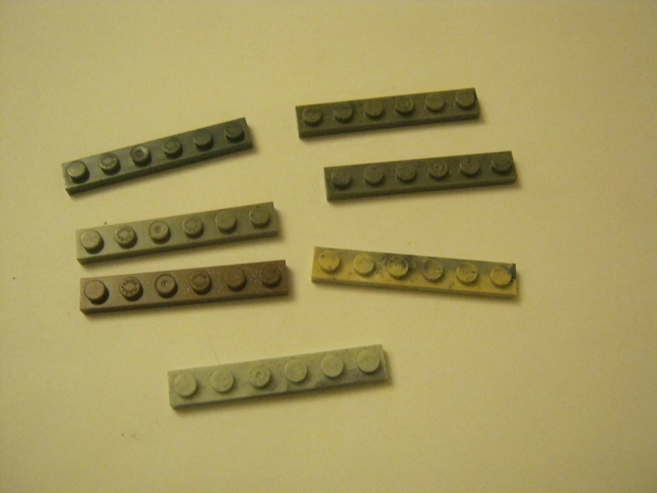 Mega Bloks Halo Lot Of 7 Assorted Colors 1x6 Plates (021-8) - Image 1 of 1