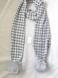 Pom Pom Metallic Houndstooth Oblong Scarf Gray Combo - Picture 1 of 2