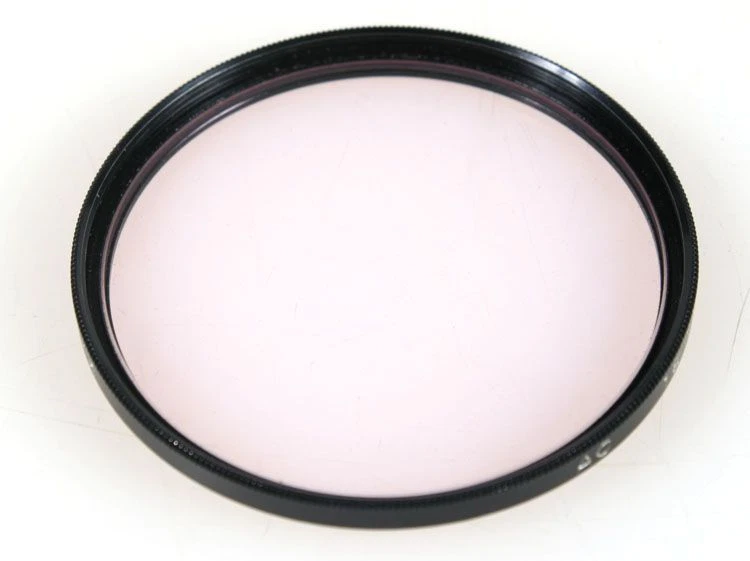 55MM MINOLTA 1B SKYLIGHT FILTER - Image 1 of 1