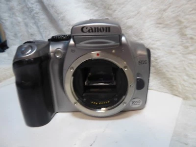 Canon Digital Silver 300D DSLR Camera Body error 99 comes up - image 1 of 3