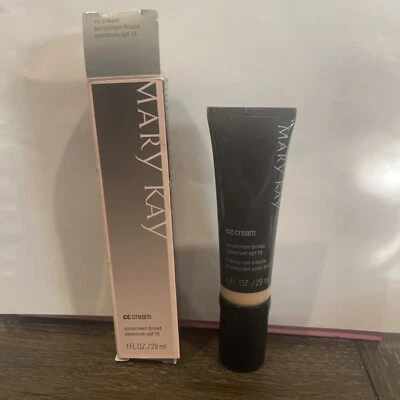 Mary Kay cream light to medium Fps15, Exp 07.21, 03.22 - Image 1 of 4
