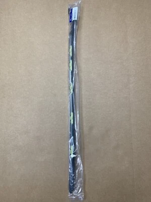 2006-2011 Azera Front Windshield Pillar Molding Right Passenger Side Outer Glass - Imagem 1 de 4