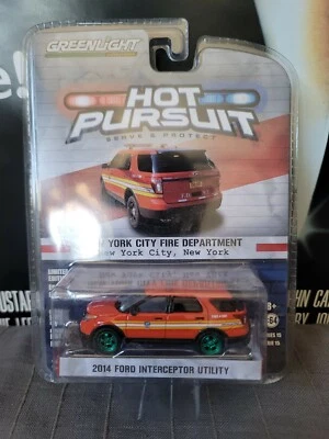 Greenlight Hot Pursuit 2014 Ford Interceptor FDNY (New York City) GREEN MACHINE  - Image 1 of 3