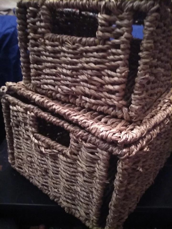 ATrio Of Rectangular, Hinged, Lided, Storage, Nesting, Wicker Baskets W Handles  - Image 1 of 4