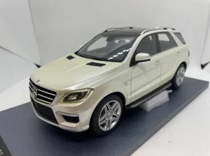 1:18 Mercedes-Benz ML63 AMG 2012 303-019 2012 - Bild 1 von 8