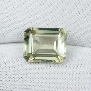3,60 ct ERSTAUNLICH SELTEN GLÄNZEND HONIGGRAU NATÜRLICHE DIASPORE Achteck siehe Vdo EIN - Bild 1 von 2