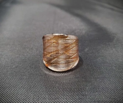 Precioso anillo brillante de vidrio soplado a mano marrón dorado con lámina de plata talla 8,5 Foto 1 de 4