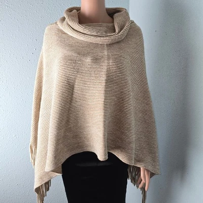 Acogedor Poncho Chicos Rayas Capucha Cuello Vainilla Almendra Flecos Metálicos Talla Única Nuevo con Etiquetas Foto 1 de 4