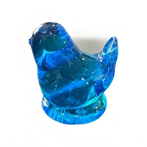 Mini figura de pájaro pequeño de vidrio azul firmada por Leo Ward Bluebird of Happiness 1988 - Imagen 1 de 3