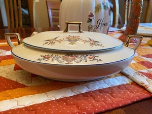 Vintage Homer Laughlin Oval Covered Vegetable Dish - Picture 1 of 7