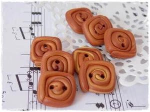 Braune Polymer Ton Knöpfe Handarbeit quadratische Knöpfe kleine Spiralknöpfe - Bild 1 von 14