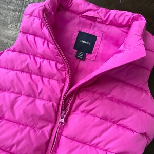 Gap Kids Puffer Vest Girls XS 4-5 Pink Pockets - Picture 1 of 9