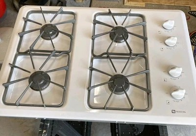 "Placa de cocina de cuatro quemadores de gas Maytag 30"" MGC4430BDW12 blanca - totalmente probada" Foto 1 de 4