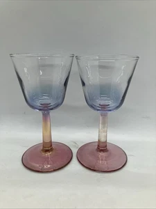 2 hübsche blau irisierende Cordialkelche mit Fuß und roten Stielen Vintage 60er Jahre - Bild 1 von 5