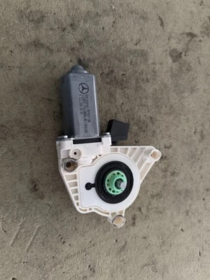 07-13 Mercedes W221 S550 Motor Ventana Pasajero Delantero Derecho A2218202842 Fabricante Original Foto 1 de 4