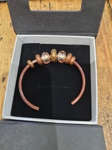 Trollbeads kleiner Kupfer Armreif mit 2 Stoppern und Perlen gebraucht aber nie getragen - Bild 1 von 6