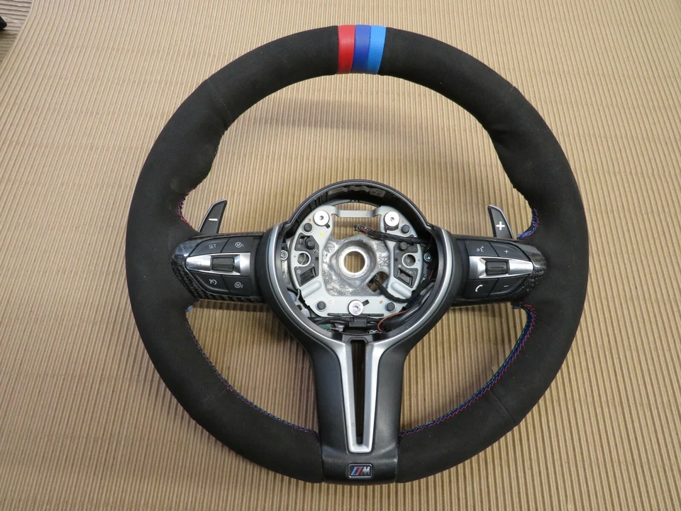 BMW M5 M6 F10 F06 F12 F13 M 2012-2019 rueda deportiva climatizada Alcantara OEM Foto 1 de 4