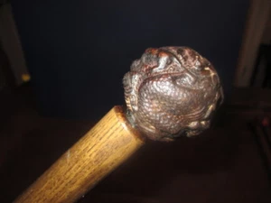 MW.880: VINTAGE HAND CARVED BOXWOOD ZODIAC ON ASH WOOD SHAFT WALKING STICK CANE - Picture 1 of 11