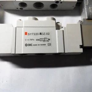 SMC SY7220-5DZ-02 Luftkontrollventil Neu - Bild 1 von 4